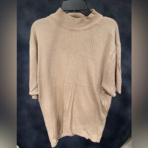 Stylish Women's Ribbed Stephanie Andrews 100% Silk Tan Sweater